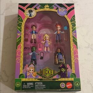 Mattel Wicked Students Mini Doll Set - Purple & Pink